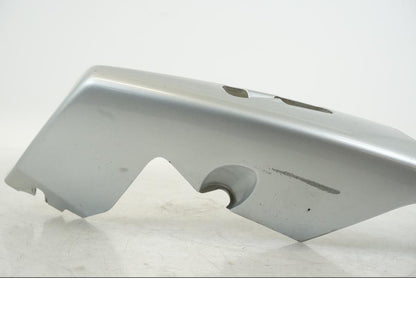 Vänster sida på Bakvinge från en BMW F 650 CS -2003 motorcykel.