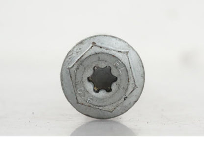 Baksidan på Axel från en Husqvarna 701 SUPERMOTO ABS -2016 motorcykel.