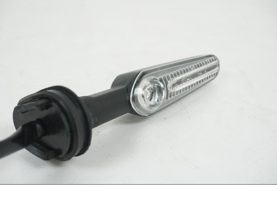 Baksidan på Blinkers från en Yamaha MT-09 Tracer -2021 motorcykel.