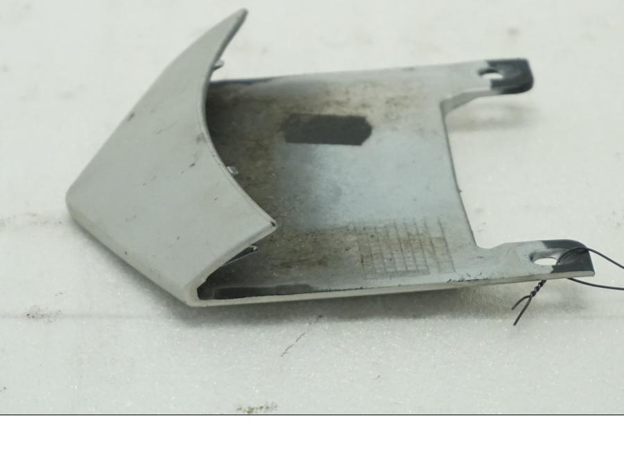 Baksidan på Bakvinge från en Yamaha YZF-R 125 -2008 motorcykel.