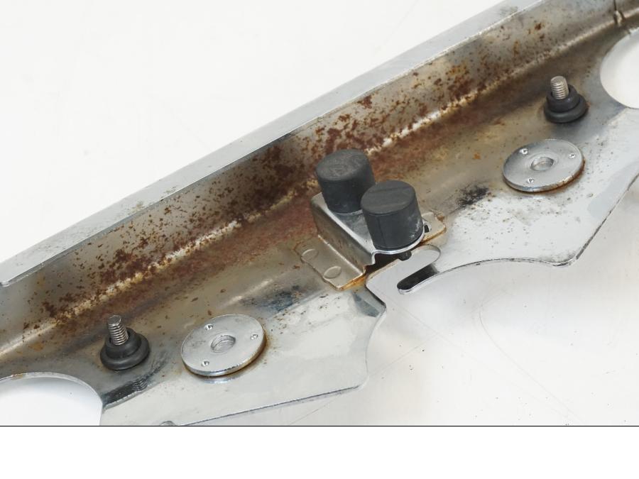 Extrabild2 på Gaffelkronadekor från en Kawasaki VN 800 -2000 motorcykel.