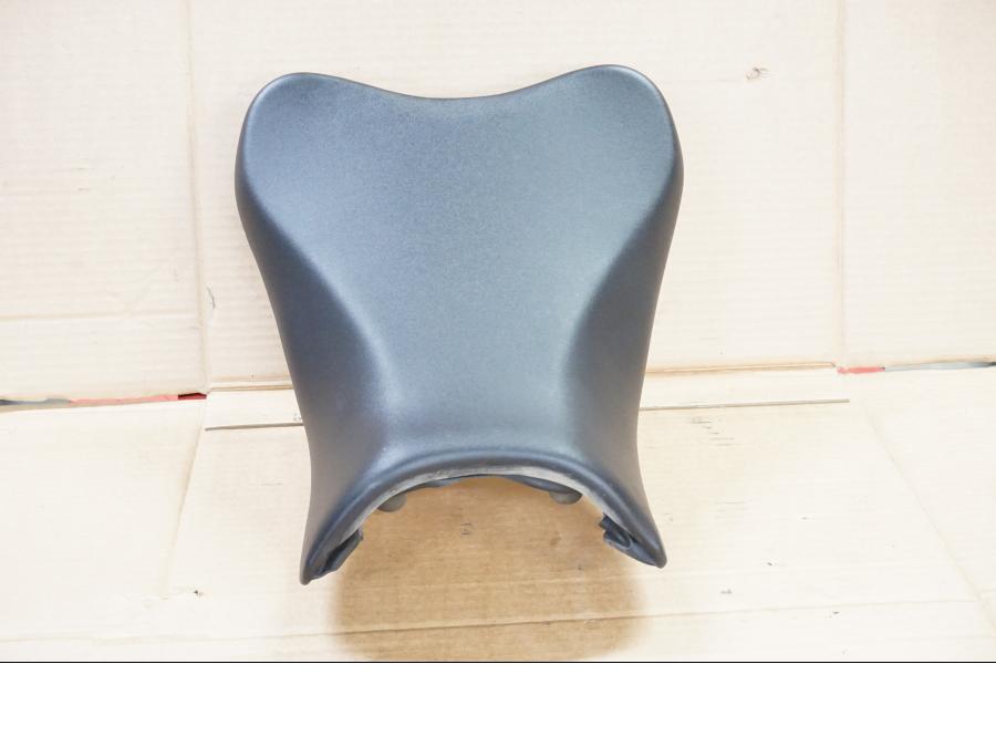 Framsidan på Sadel från en Suzuki GSX-R 750 -2009 motorcykel.