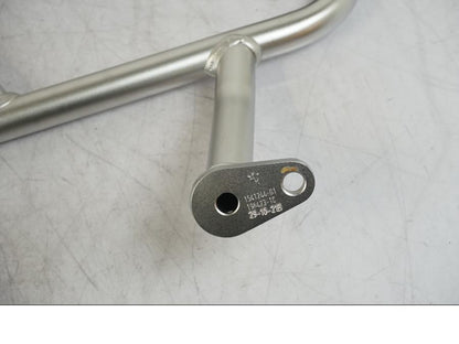 Snett nerifrån på Motorskyddsbåge från en BMW R 1250 GSA -2022 motorcykel.