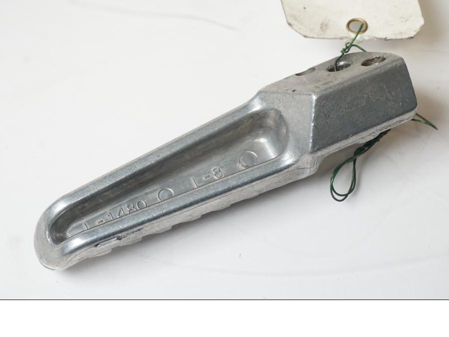 Höger sida på Fotpinne från en Kawasaki GTR 1400 -2008 motorcykel.