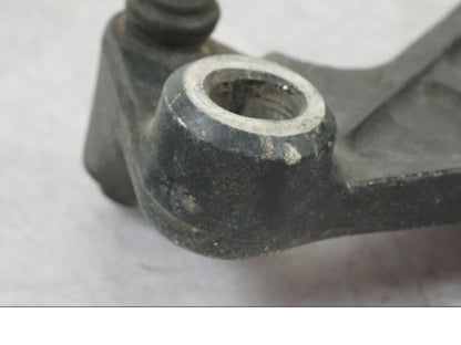 Vänster sida på Bromsoksfäste från en Honda ST 1100 -1990 motorcykel.