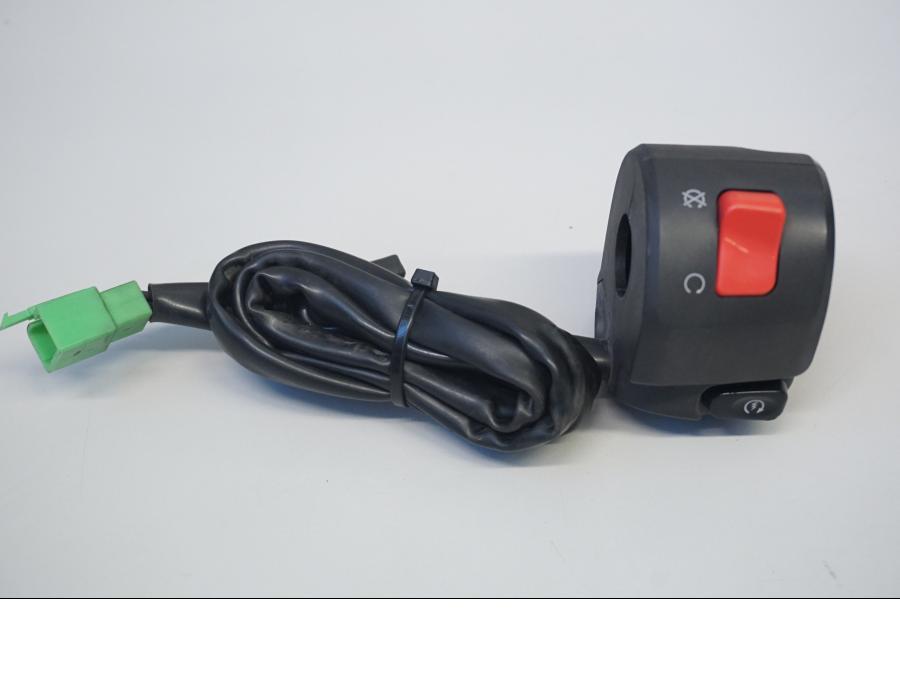 Framsidan på Styrelreglage från en Kawasaki Versys 1000 -2015 motorcykel.