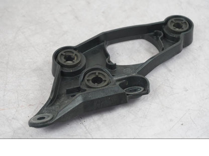 Baksidan på Instrumentfäste från en Yamaha MT-09 -2016 motorcykel.