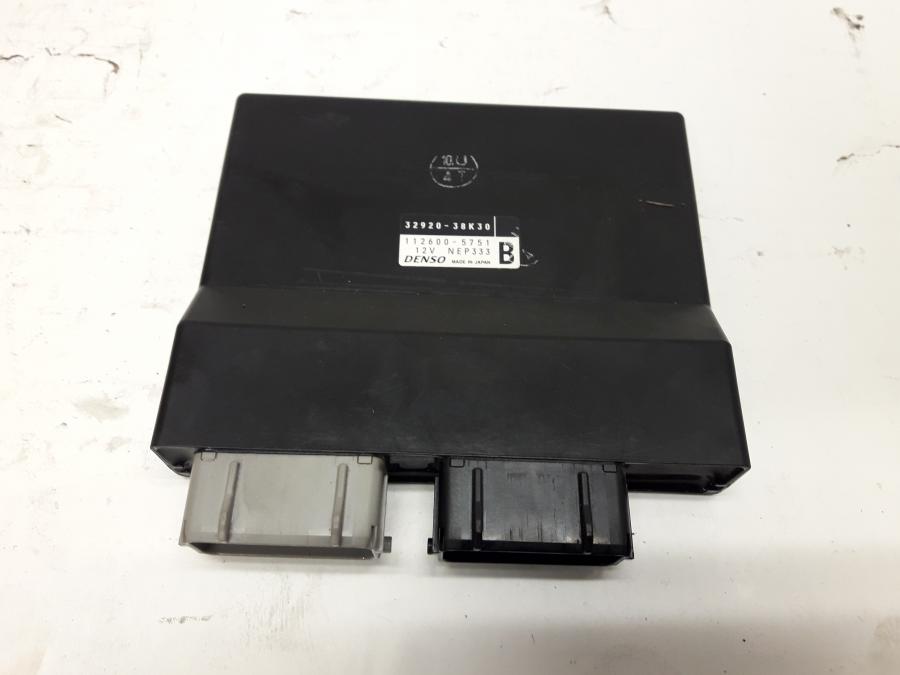 Vänster sida på Låssats från en Suzuki GSX-S 1000 -2018 motorcykel.