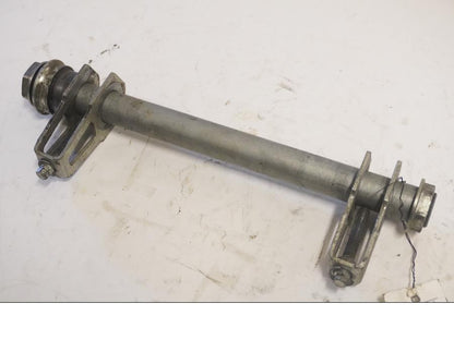 Framsidan på Axel från en Ducati Scrambler 800 -2016 motorcykel.