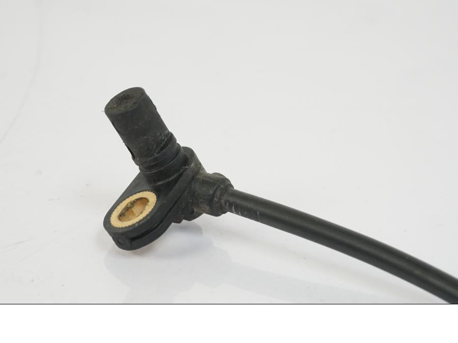 Höger sida på ABS givare från en KTM 1290 Super Duke R -2015 motorcykel.