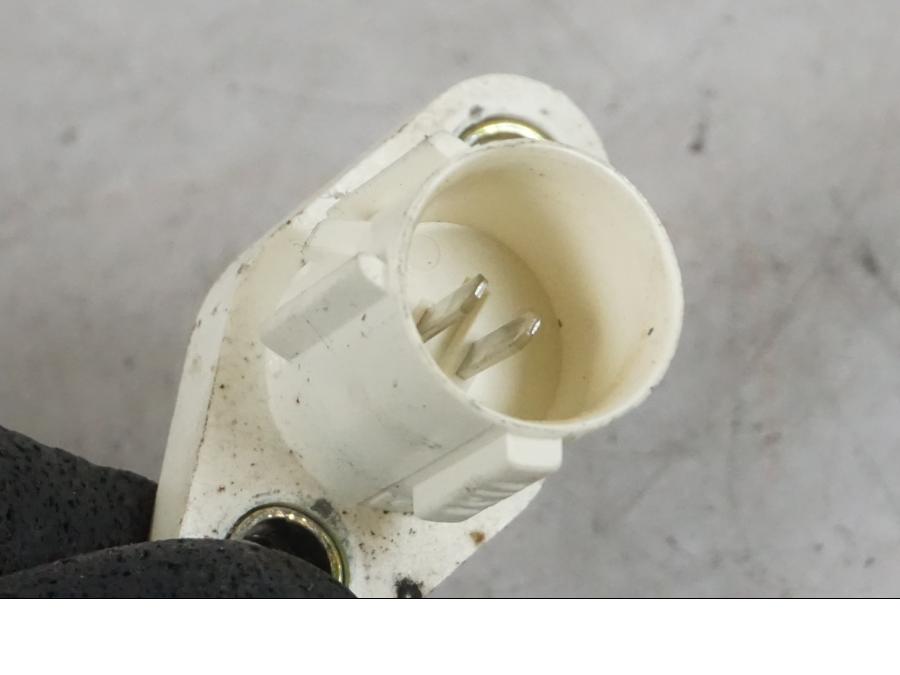 Vänster sida på Luftburksensor från en Honda CBR 1100 XX -1999 motorcykel.