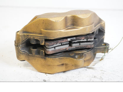 Höger sida på Bromsok från en Honda CBR 900 RR -2000 motorcykel.