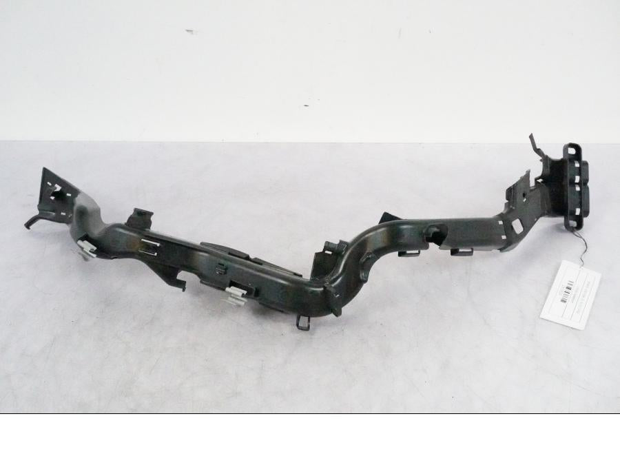 Framsidan på Kabelstam från en BMW R 1250 GSA -2021 motorcykel.