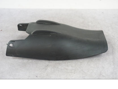 Baksidan på Stänkskydd från en KTM 1290 Super Adventure S -2022 motorcykel.