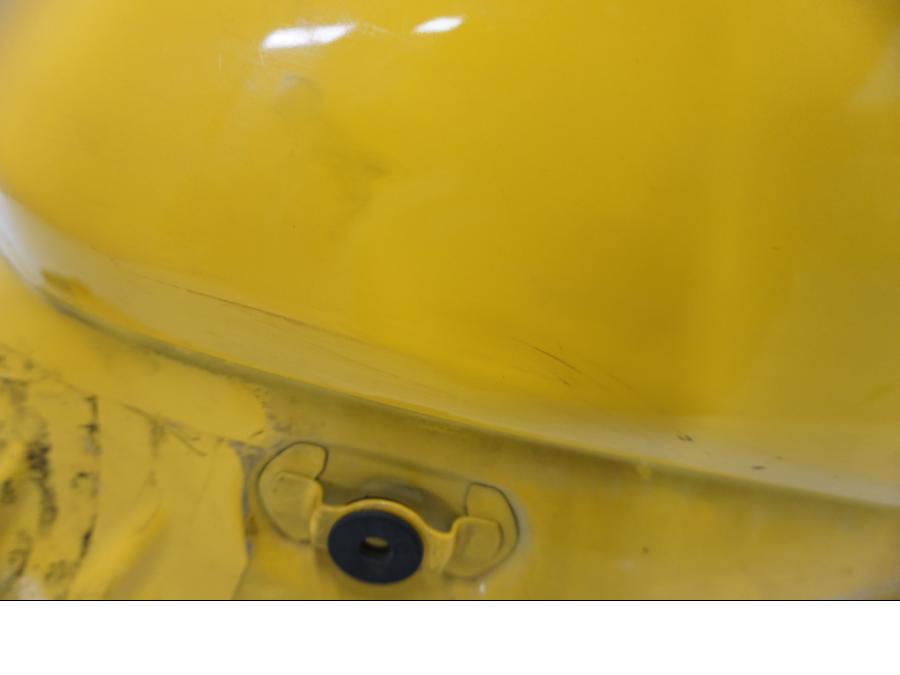 Extrabild1 på Bensintank från en Suzuki DL 1000 -2003 motorcykel.