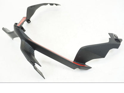 Vänster sida på Toppkåpa från en Honda CBR 650 R -2019 motorcykel.