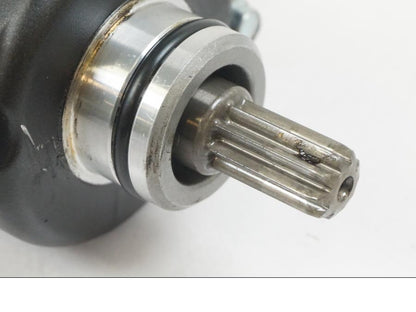 Baksidan på Startmotor från en Yamaha MT-07 -2019 motorcykel.