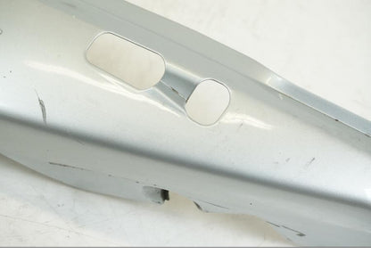 Baksidan på Bakvinge från en BMW F 650 CS -2003 motorcykel.