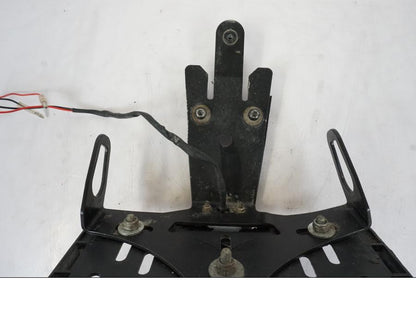 Snett uppifrån på Skylthållare från en Kawasaki ER-6N -2012 motorcykel.