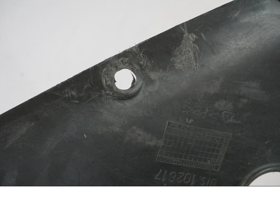 Snett nerifrån på Innerpanel från en Aprilia RS 125 -2000 motorcykel.