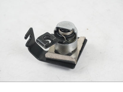 Extrabild2 på <p>Låssats från Kawasaki Z 900 ABS 2017.</p>

<p>Tändningslås, 1st nyckel, tanklock, sadellås, ignition immobilisor och CDI/ECU.</p> motorcykel.