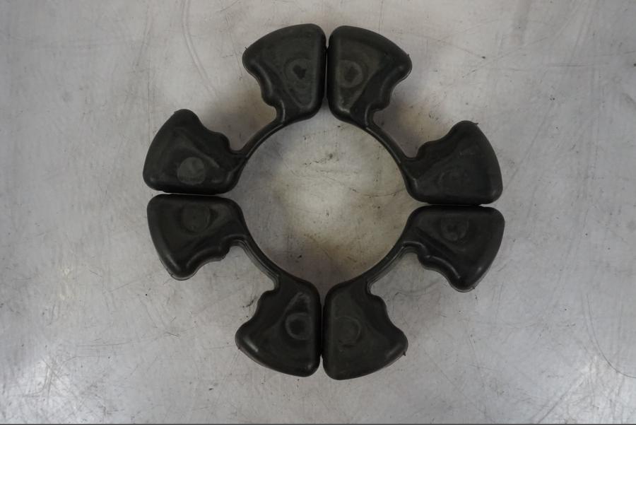 Framsidan på Ryckutjämnare från en Kawasaki ER-6F -2010 motorcykel.