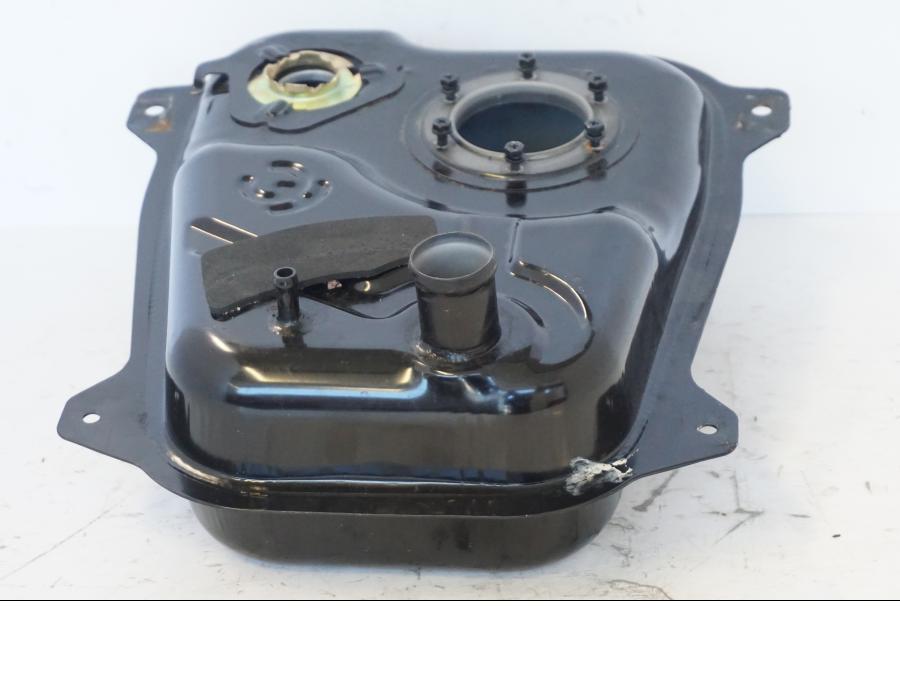 Extrabild1 på Bensintank från en Kymco Agility 125 -2019 scooter.