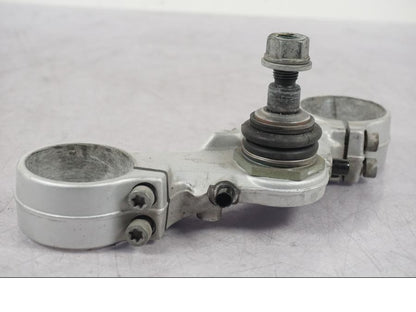 Snett uppifrån på Gaffelkrona från en BMW R 1200 GS -2005 motorcykel.