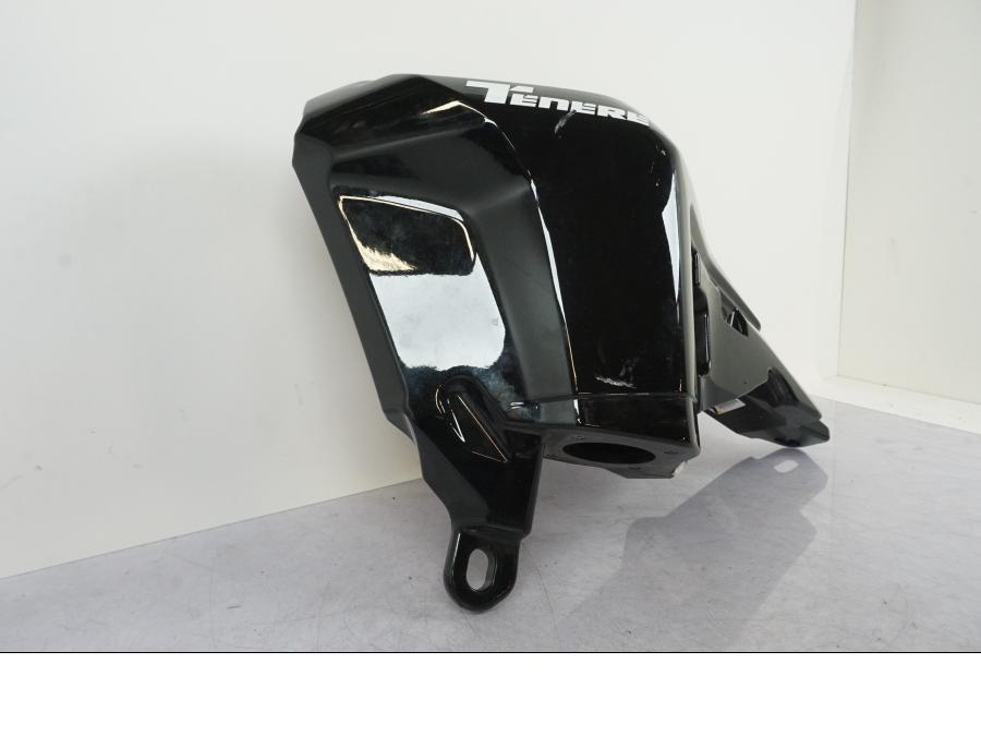 Höger sida på Bensintank från en Yamaha Tenere 700 -2022 motorcykel.