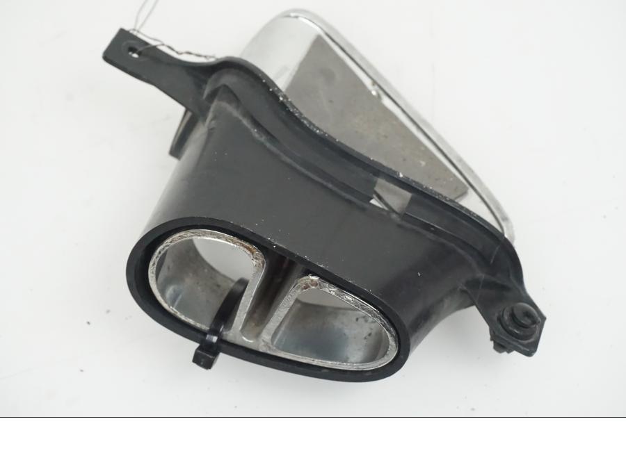 Vänster sida på Luftintag från en Honda GL 1800 -2001 motorcykel.