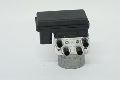 Extrabild2 på ABS Modulator från en Ducati Desert X -2022 motorcykel.