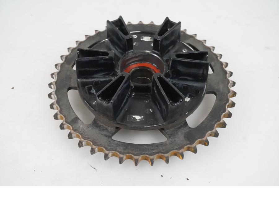 Vänster sida på Drevfäste från en Yamaha YZF 1000 R1 -2002 motorcykel.