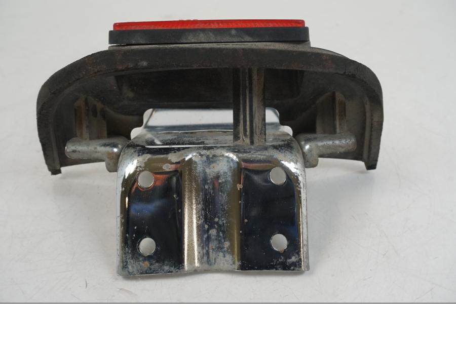 Snett uppifrån på Skylthållare från en Suzuki VS 1400 -1999 motorcykel.