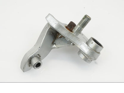 Snett uppifrån på Fotpinnefäste från en Honda XRV 750 -2003 motorcykel.