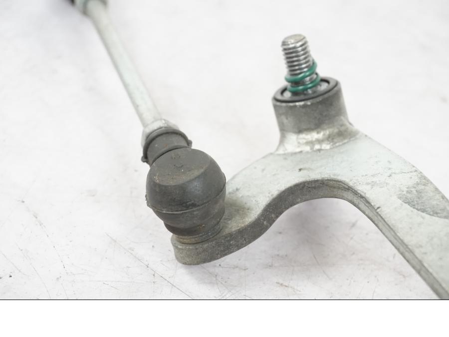 Snett uppifrån på Växelpedal från en Honda NT 650 V -2002 motorcykel.