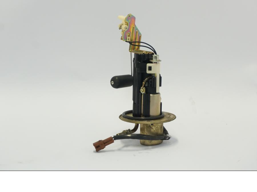 Baksidan på Bensinpump insprut från en Suzuki DL 1000 -2003 motorcykel.