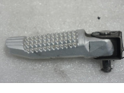 Framsidan på Fotpinne från en BMW K 1300 R -2011 motorcykel.