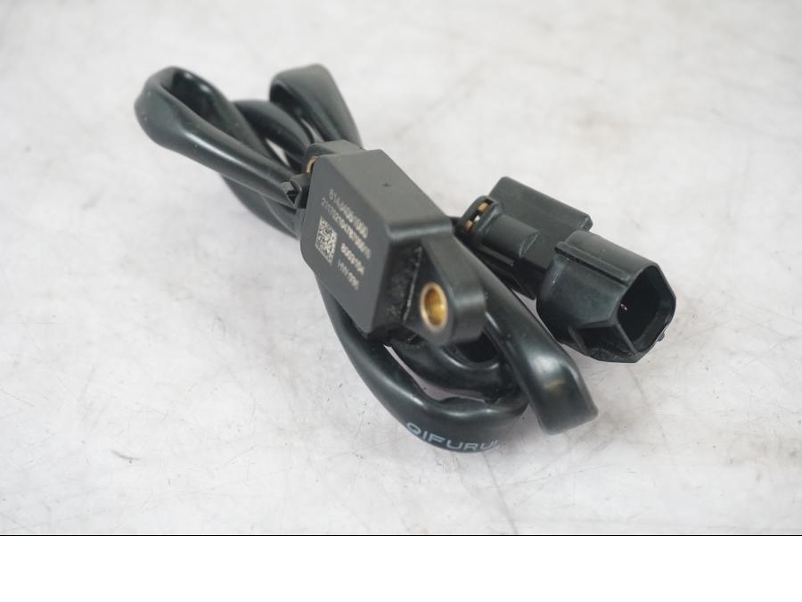 Framsidan på Quickshift från en KTM 1290 Super Adventure S -2022 motorcykel.