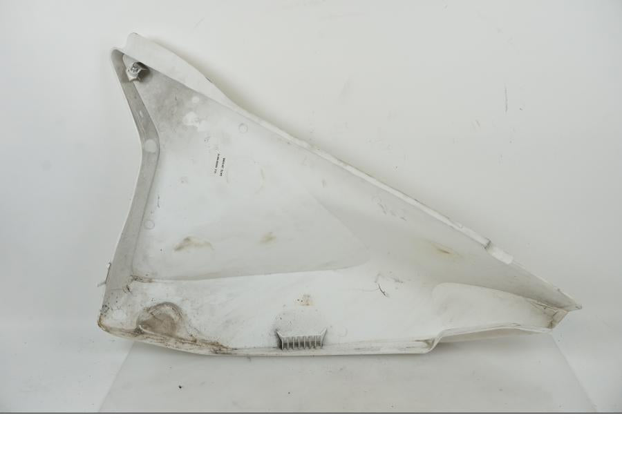 Baksidan på Kåpor från en Husqvarna 701 SUPERMOTO ABS -2016 motorcykel.