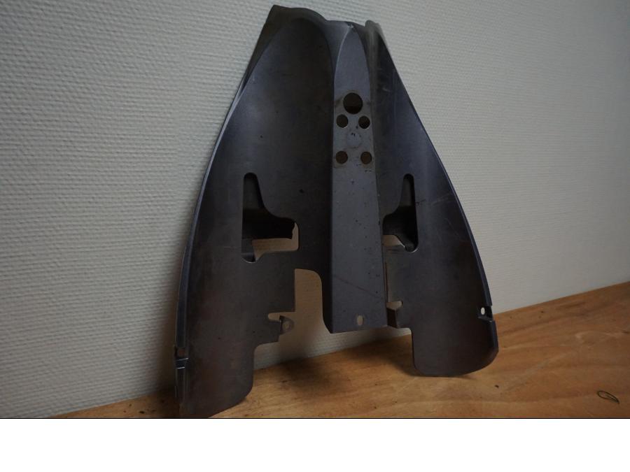 Baksidan på Undertail från en Yamaha YZF 1000 R1 -2005 motorcykel.