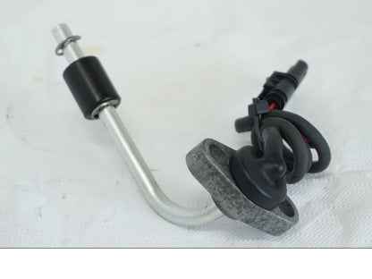 Framsidan på Oljenivågivare från en BMW K 1600 -2015 motorcykel.