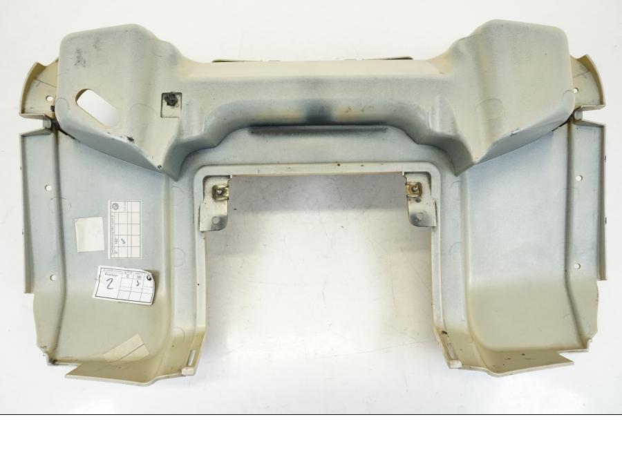 Snett nerifrån på Bakvinge från en BMW K 1200 LT -2004 motorcykel.