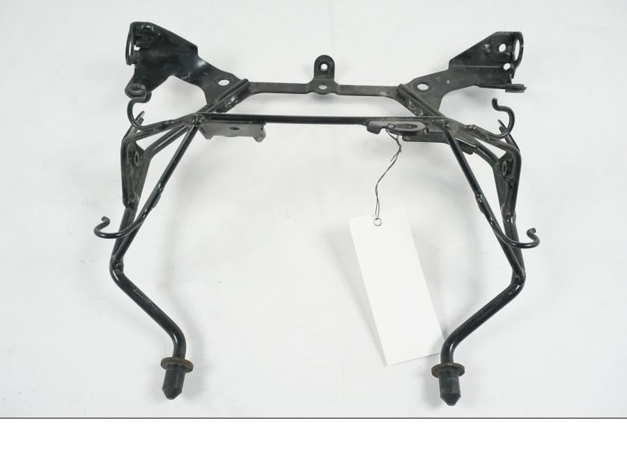 Snett uppifrån på Toppkåpstag från en Suzuki VZR 1800 -2009 motorcykel.