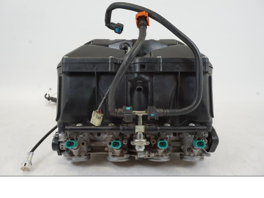 Extrabild2 på Luftburk från en Yamaha YZF 1000 R1 -2009 motorcykel.