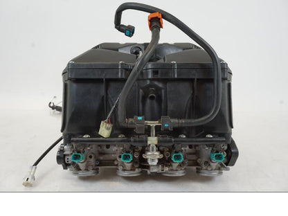 Extrabild2 på Luftburk från en Yamaha YZF 1000 R1 -2009 motorcykel.