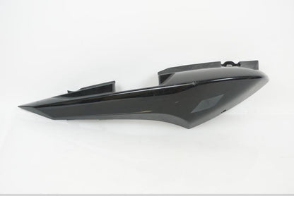 Framsidan på Bakvinge från en Yamaha YS125 -2018 motorcykel.