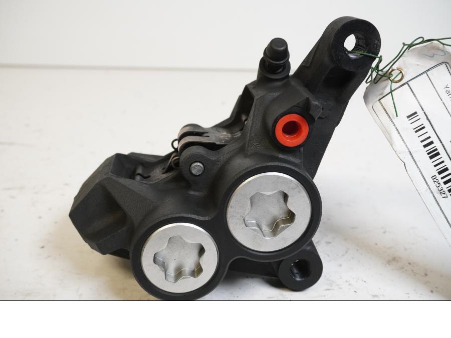 Framsidan på Bromsok från en Yamaha FZ-6 -2008 motorcykel.