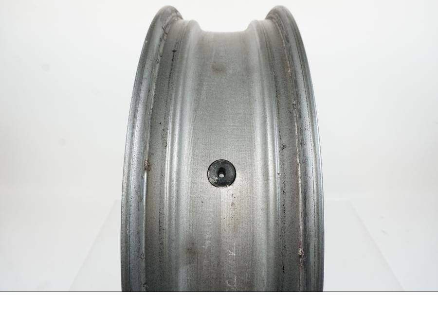 Extrabild2 på Fälg från en Yamaha XJ 900 -1997 motorcykel.