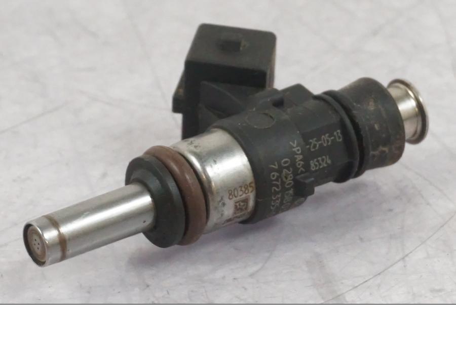 Höger sida på Spridare från en BMW R 1200 GS -2018 motorcykel.