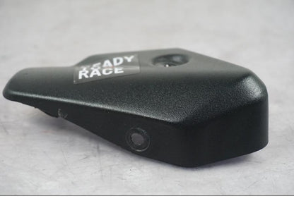 Baksidan på Värmeskydd från en KTM 1290 Super Duke R -2022 motorcykel.